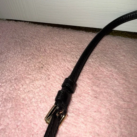 Michael Kors Crossbody Bag in Black - Picture 3 of 5